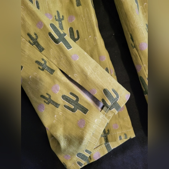 UK brand Violets in May cactus print jumpsuit - Picture 2 of 4